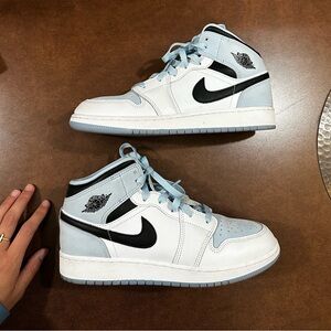 Nike Air Jordan 1 MID White ICE Blue. Women’s size 8.5, Youth size 7
